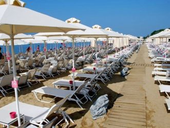 Nea Flogita - plaža